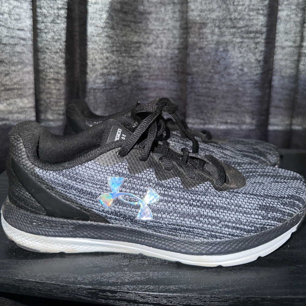 Women’s Under Armour Running Shoe - size 7.5